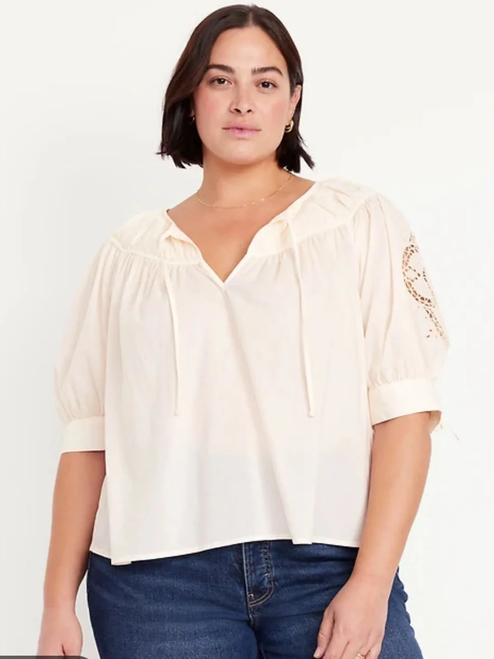 BNWT Old Navy Split Neck Eyelet Sleeve Peasant Blouse- Cream
